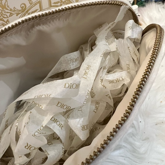 Christian Dior Pouch - Picture 6 of 8